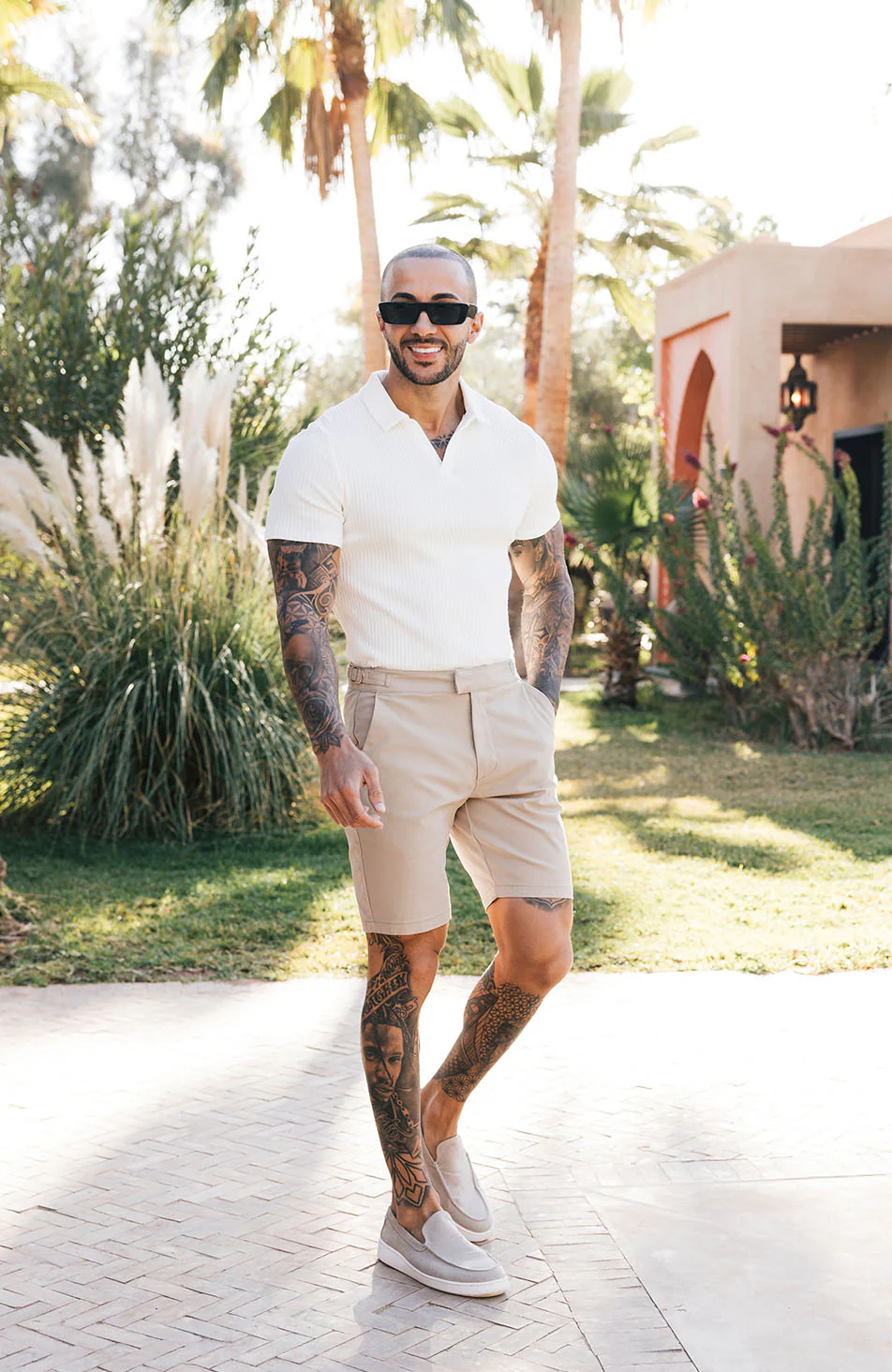 Beaufort Stretch Chino Shorts in Beige - Happy Cabbage London