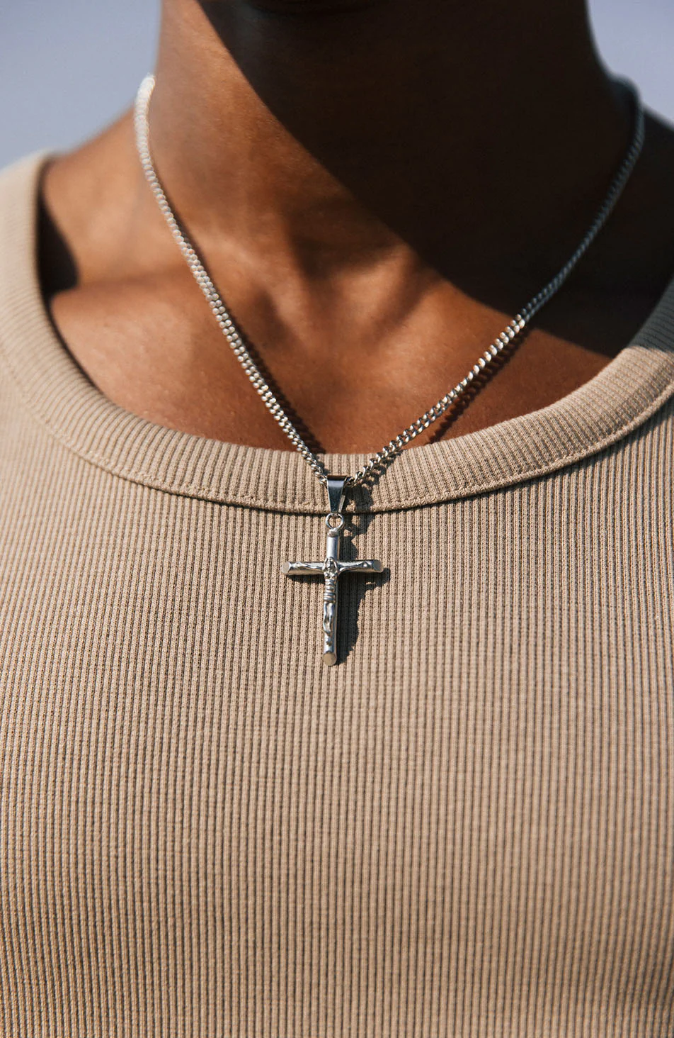 Crucifix Pendant in Silver - Happy Cabbage London