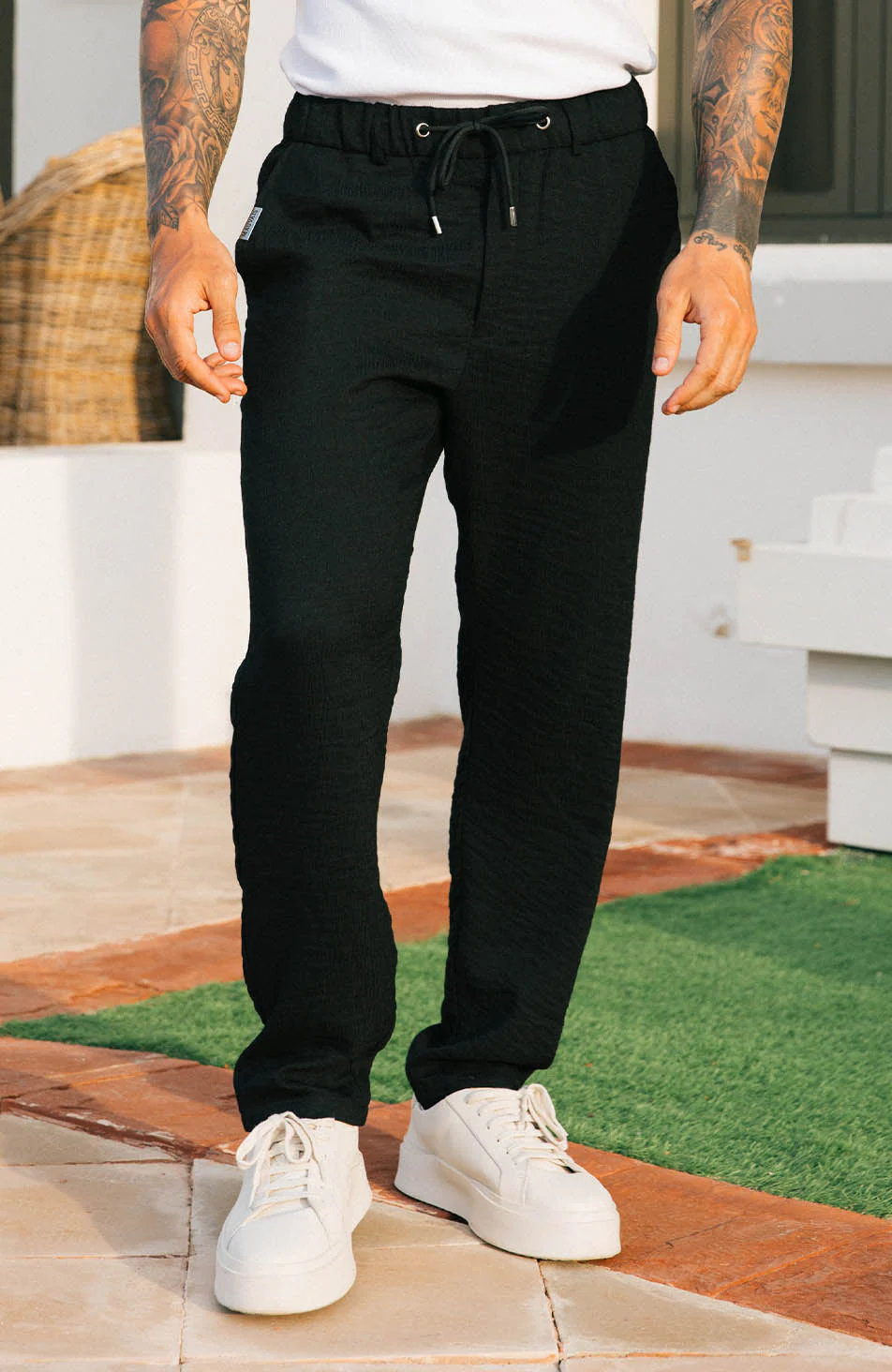 Fiorano Relaxed Fit Trousers in Black - Happy Cabbage London