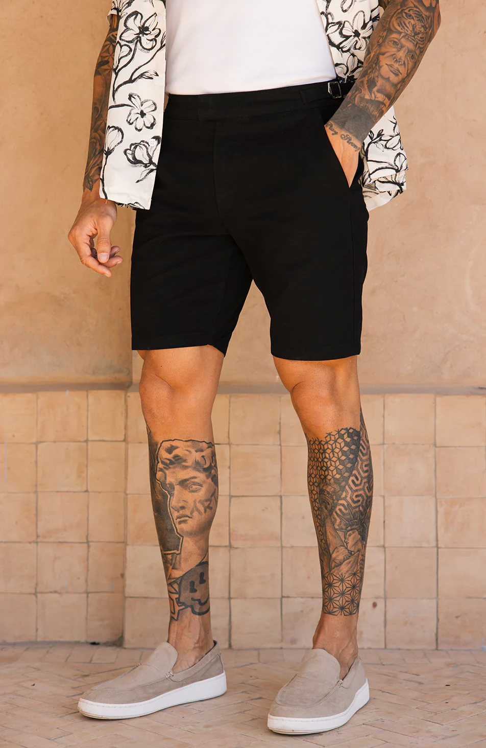 Beaufort Stretch Chino Shorts in Black - Happy Cabbage London