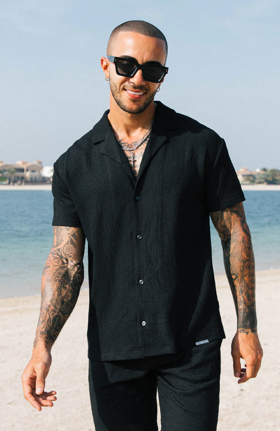 Eivissa Relaxed Fit Shirt in Black - Happy Cabbage London