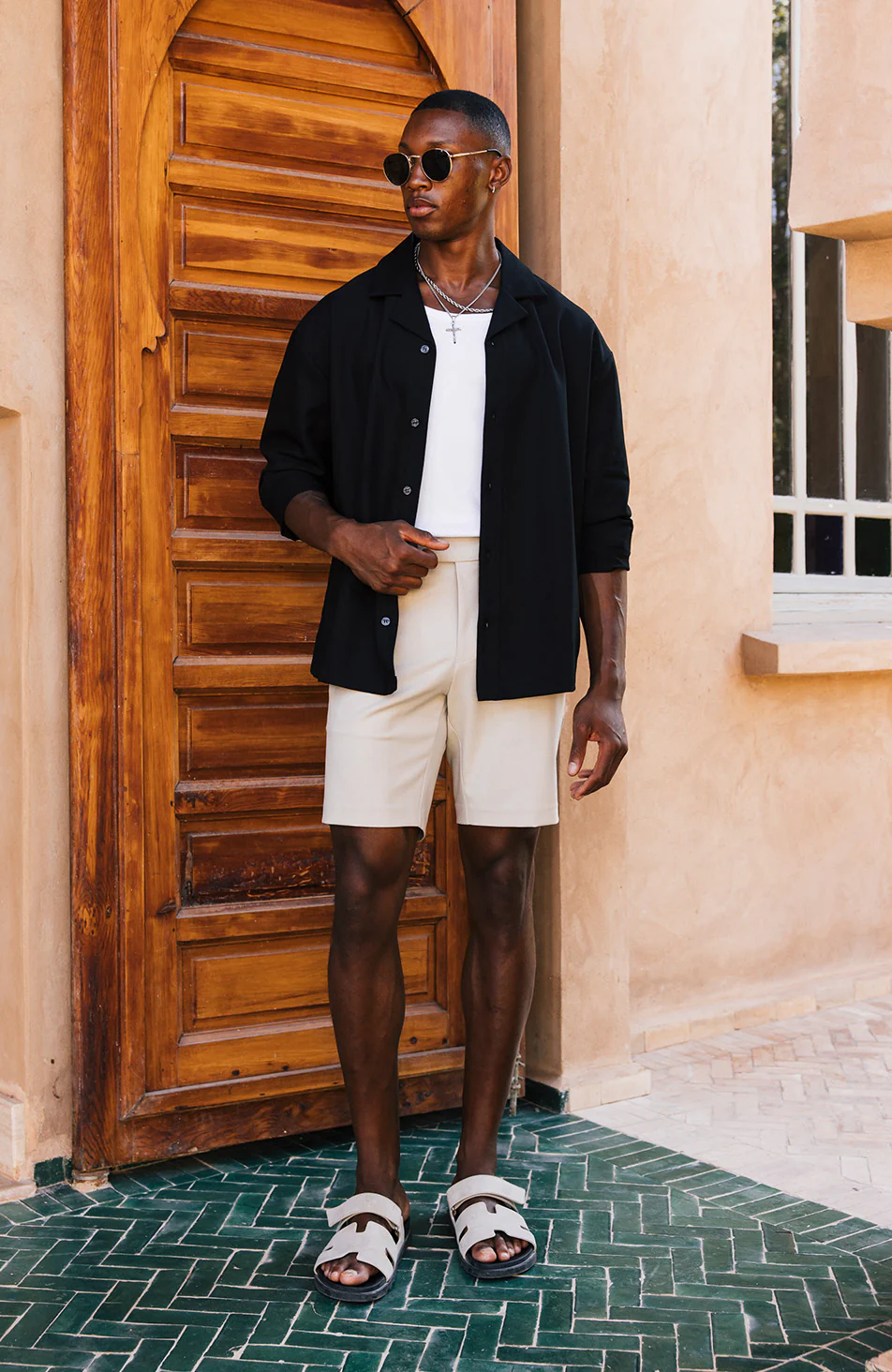 Deveron Oversized Long Sleeve Revere Shirt in Black - Happy Cabbage London