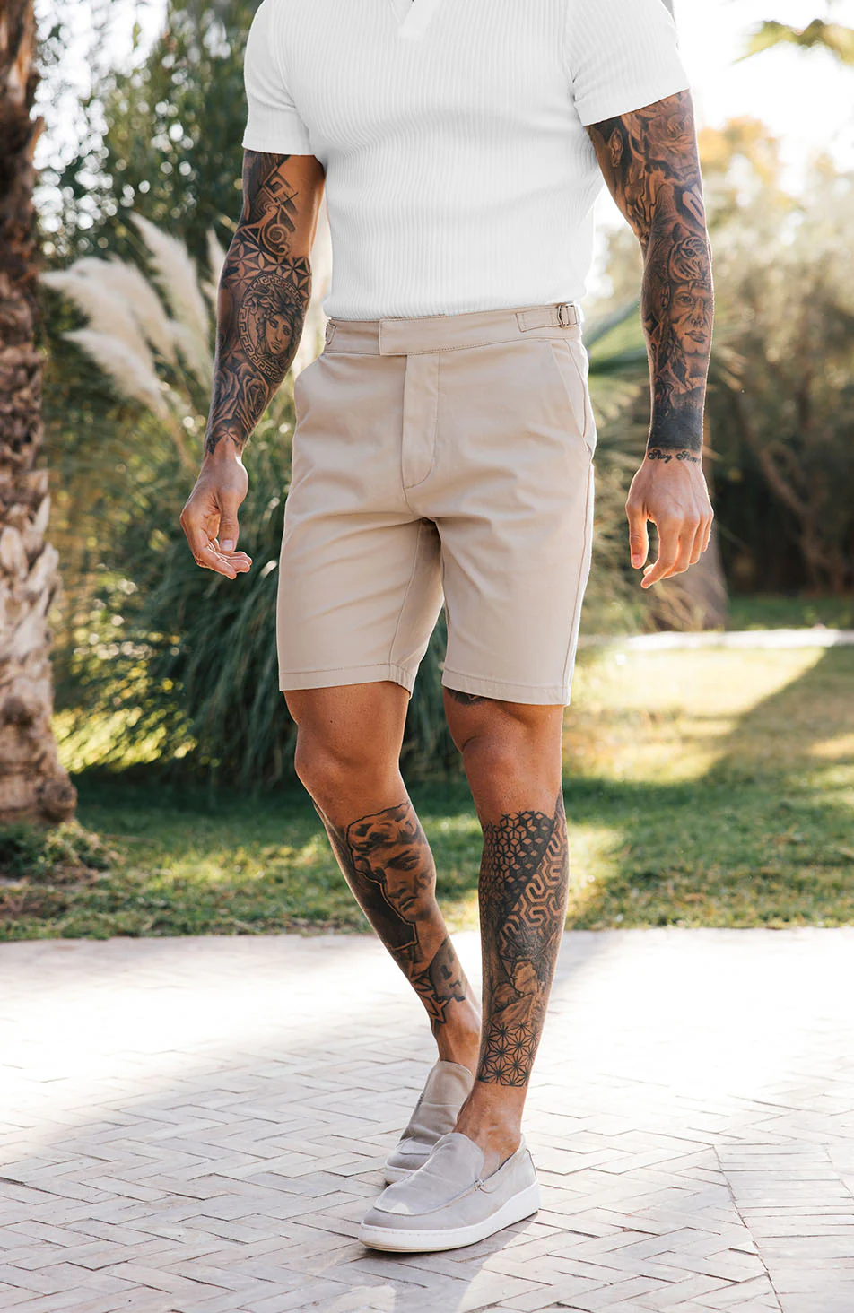 Beaufort Stretch Chino Shorts in Beige - Happy Cabbage London